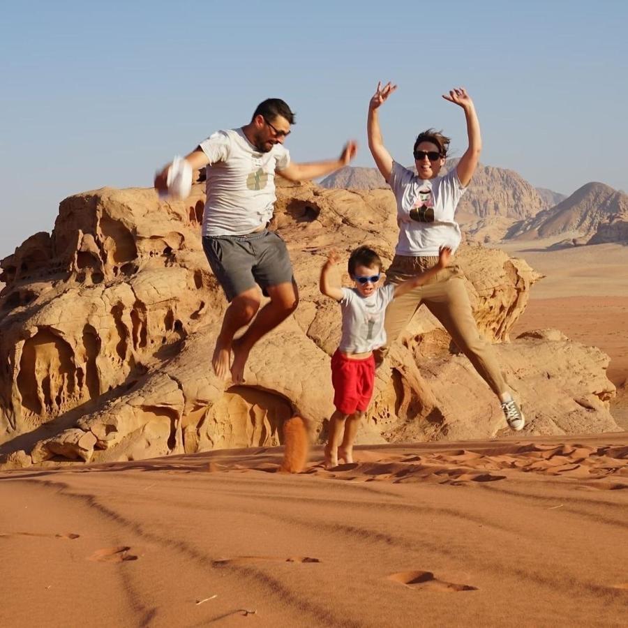 Quite Bedouin Life Hotell Wadi Rum Exteriör bild