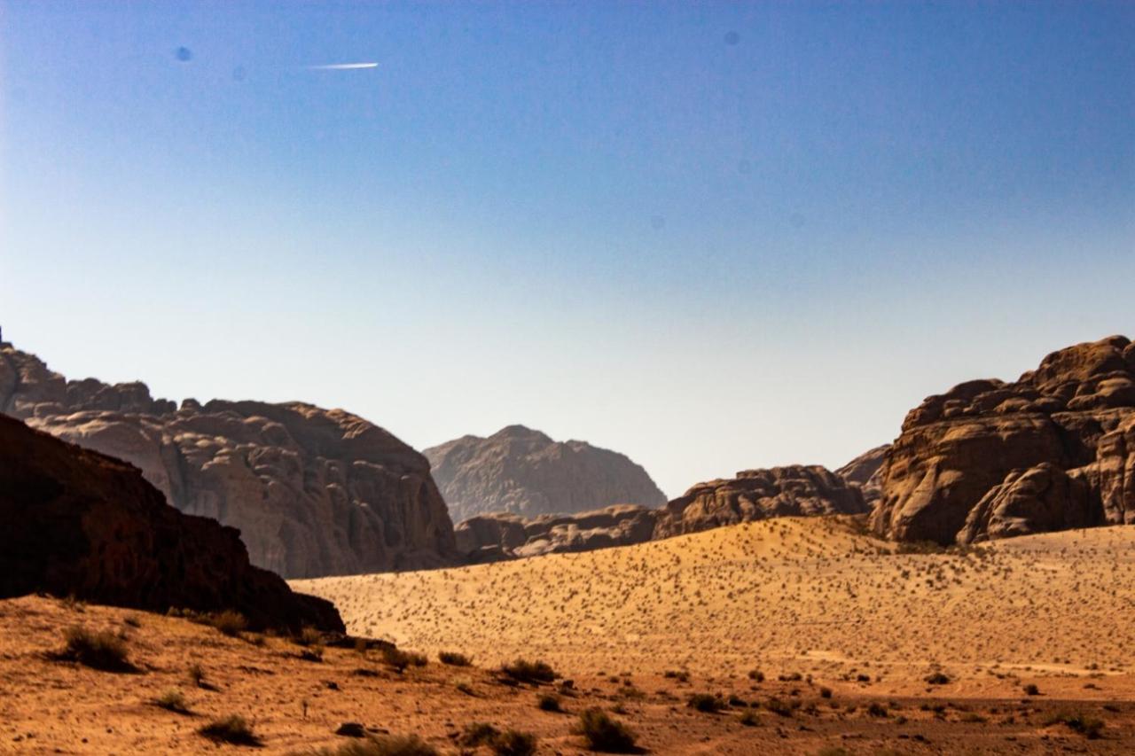 Quite Bedouin Life Hotell Wadi Rum Rum bild