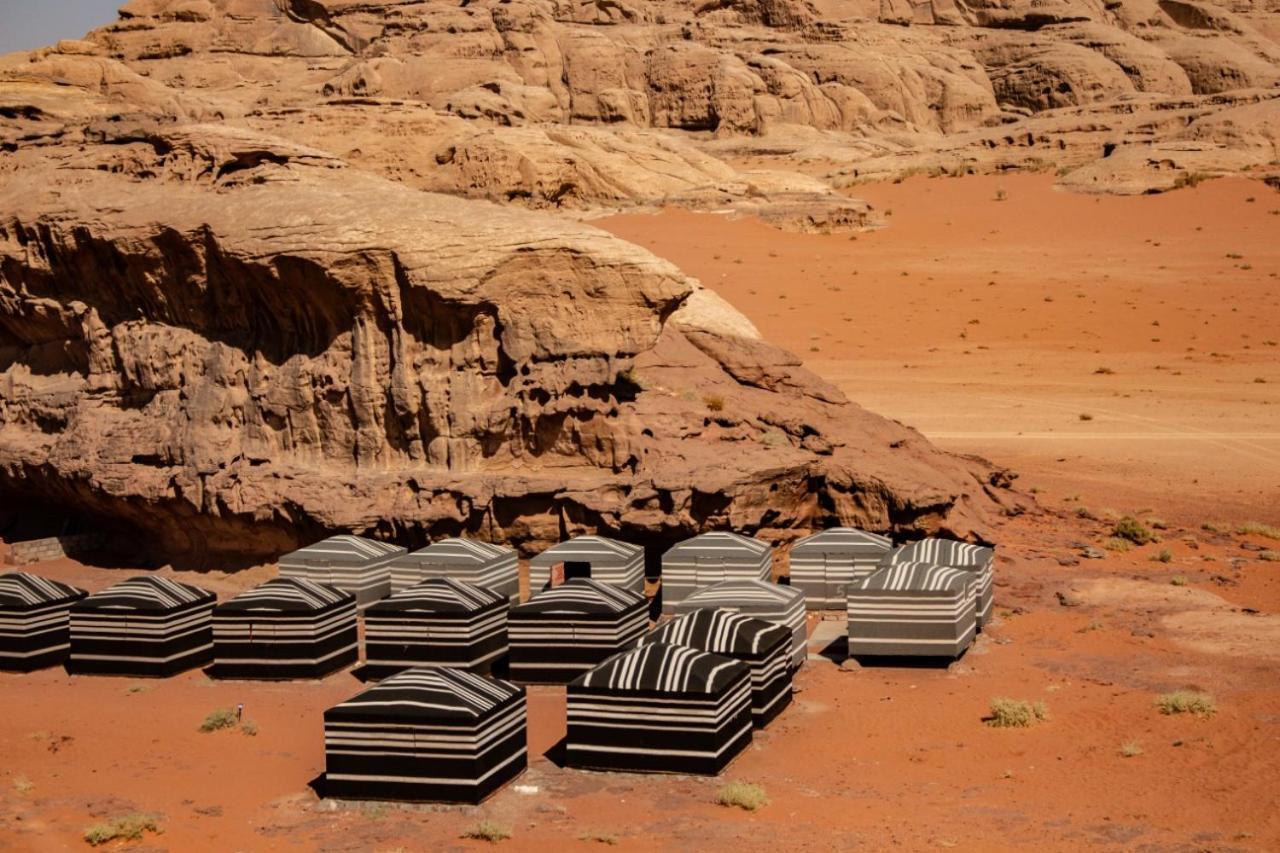 Quite Bedouin Life Hotell Wadi Rum Exteriör bild